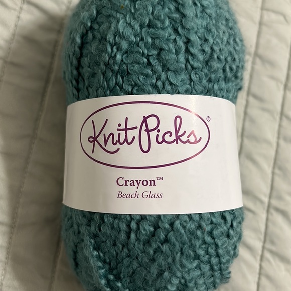 Six Knit Picks Yarns and Knitting Needles - Picture 5 of 15